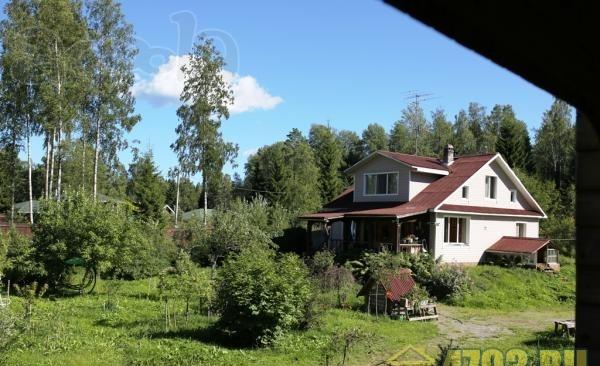 Продаётся жилой дом и участок