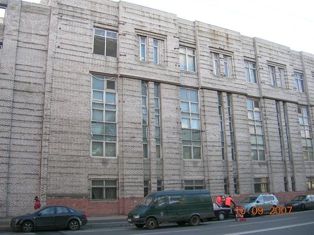 Продажа здания в 5-ти минутах ходьбы от метро