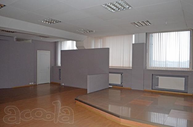 Аренда торгового (универсального) помещения, 575 м2.