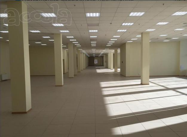 Аренда от СОБСТВЕННИКА! 470 м в ТРК на 1-м этаже с витринами и парковкой!