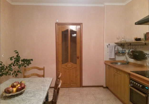 Продаётся просторная, уютная, светлая трехкомнатная квартира.