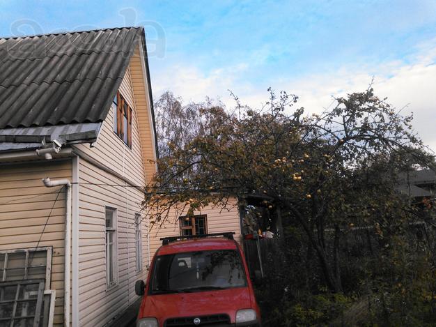 Продам 1/2 дома в Новом Петергофе