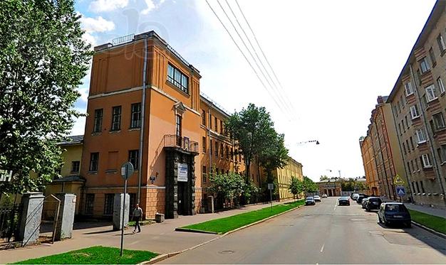 Сдается 4-х этажное здание площадью 2442,8 м2 1913 г.п. по адресу: г. Санкт-Петербург, ул. Тамбовская, д. 80, м. Обводный канал или Волконская, 10 минут пешком