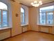 Продаётся уникальная 7 комн. квартира 200 кв. м в центре Петербурга