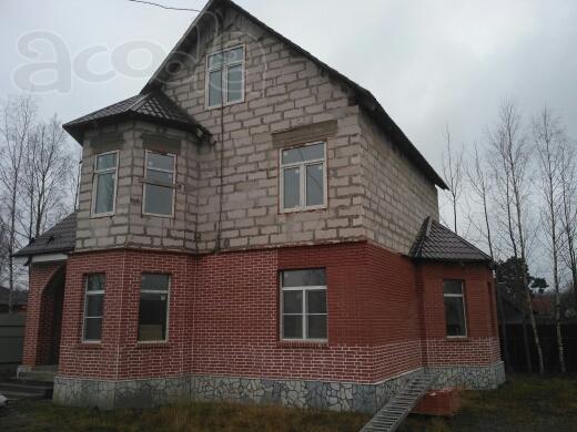 Коттедж 230 м² на участке 10 сот